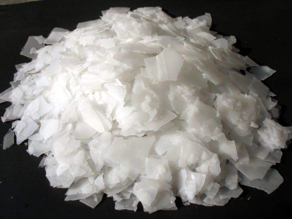 Image of caustic soda flakes.