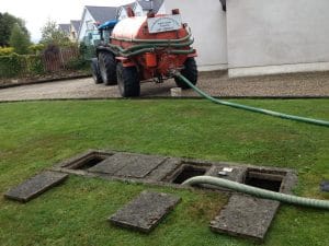 Image of a septic tank with problems.